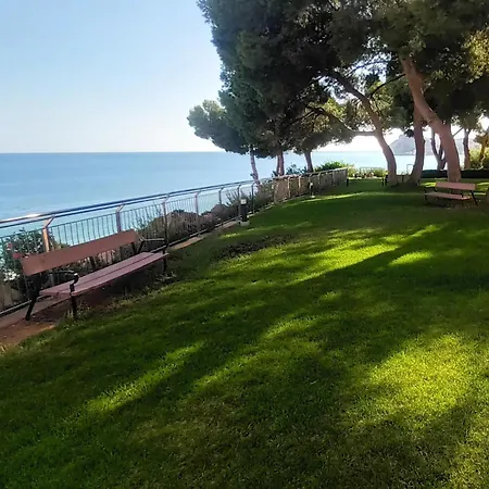 Nuevo Apto Balcon De Poniente 1 A Linea Playa Torre 2 Luxe Sm Con Aire, Piscina,jar Vistas Espectaculares Al Mar De Benidorm